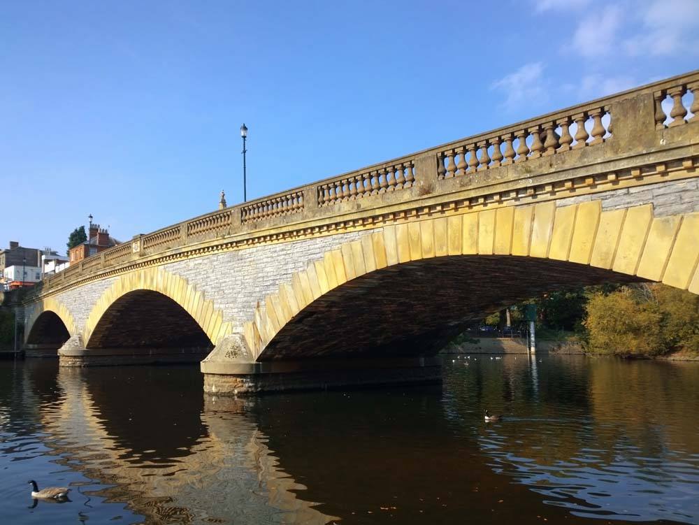 bridge in evesham